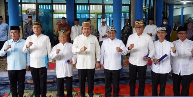 Suasana Ramadan, Bupati Egi Lantik Tiga Pejabat Pemkab Lampung Selatan di Masjid