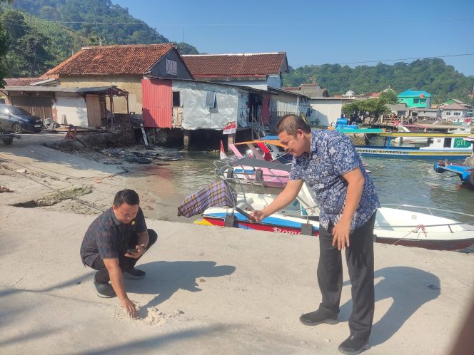 DPRD Pesawaran Menyoal Pembangunan Ruas Jalan Lingkungan di Teluk Pandan